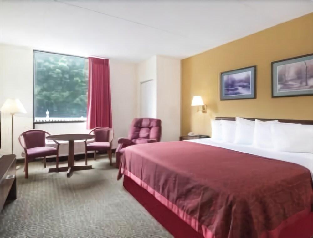 Days Inn By Wyndham Chambersburg Kültér fotó